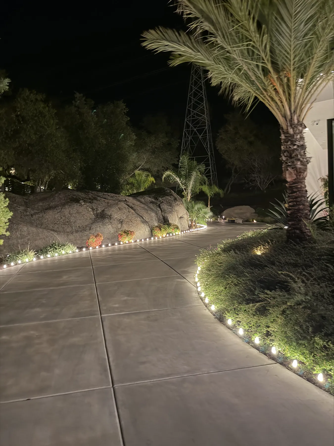 Walkway & Driveway Lighting